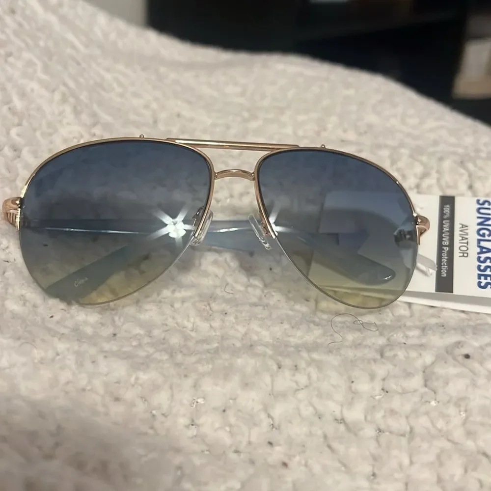 Stylish Gold Aviator type  Sunglasses